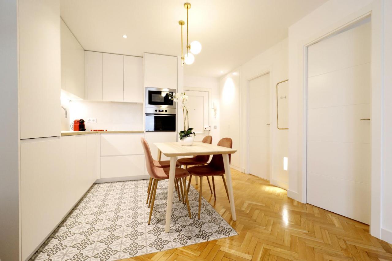 Royal Madrid Apartment Ngoại thất bức ảnh